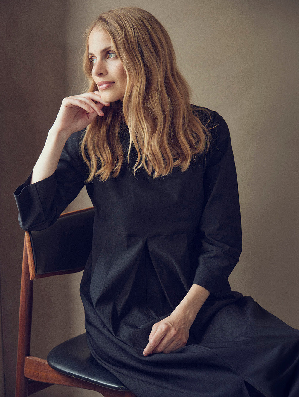 ilAmilla Dress Black Split
